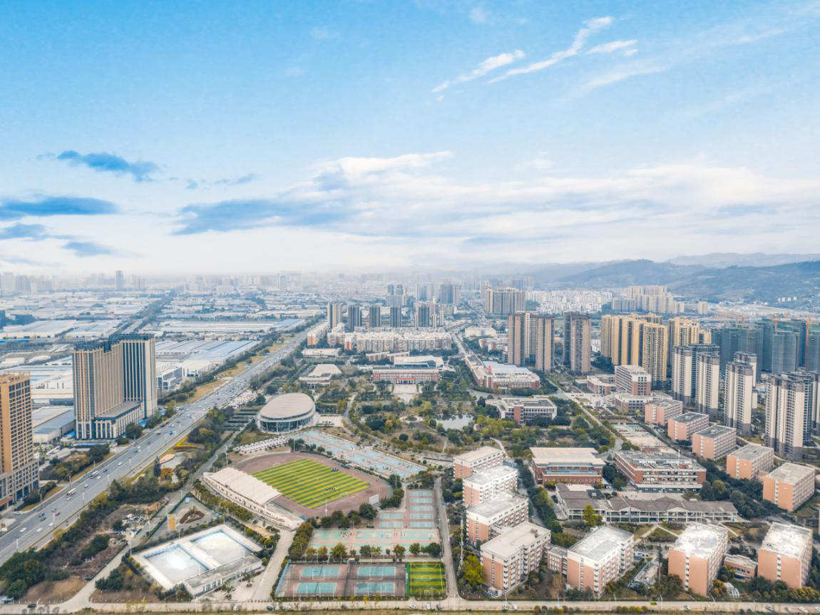 云游龙泉驿校区